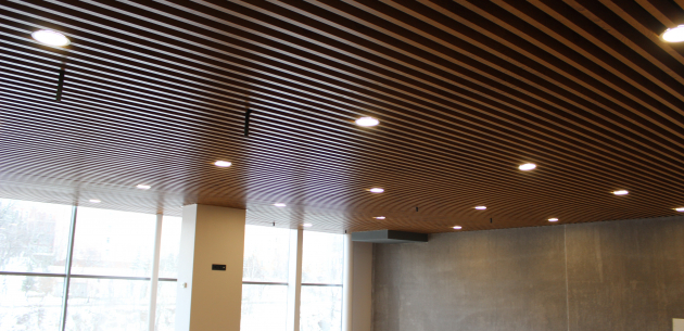 Монтаж реечного потолка в ванной комнате